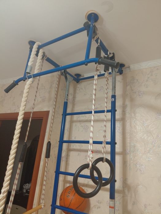 Продам шведскую стенку