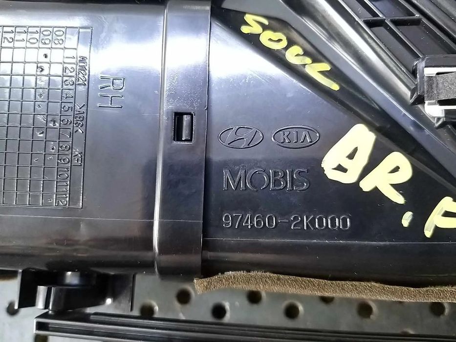 Grila ventilatie bord dreapta kia soul 974602k000