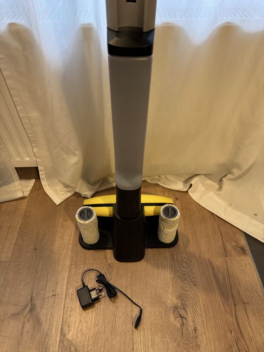 Подочистачка (електрически моп) с батерия Karcher EWM 2