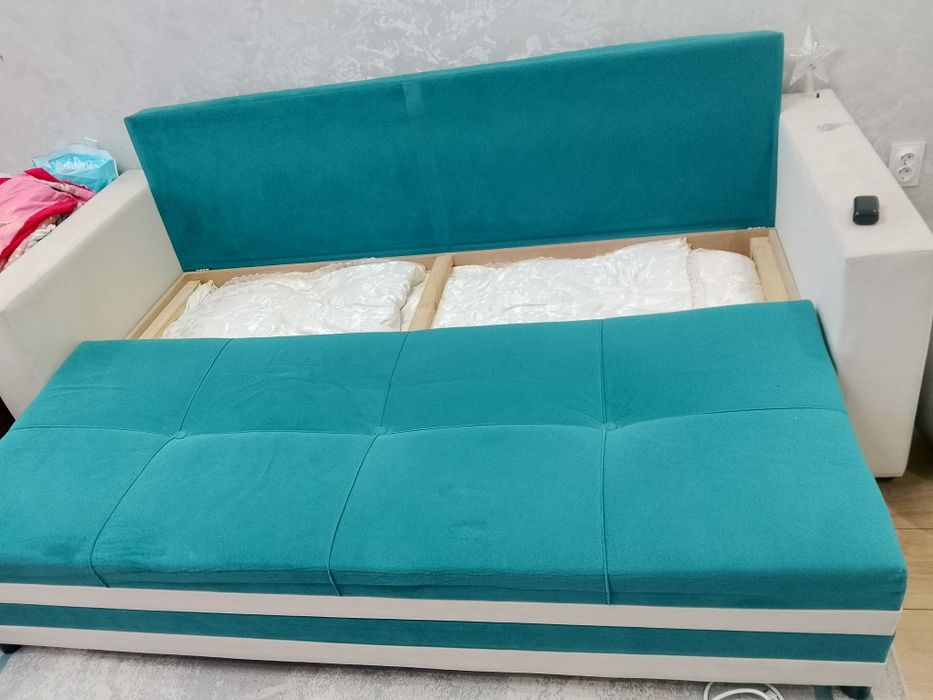 Диван сатылады состояние жаксы