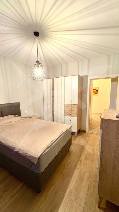 Продава се Тристаен апартамент в Пловдив, Каменица 1 - 110 кв.м за 3014 €/кв.м - Снимка #3