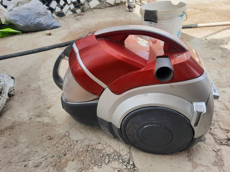 Продается LG пылесос без ручки