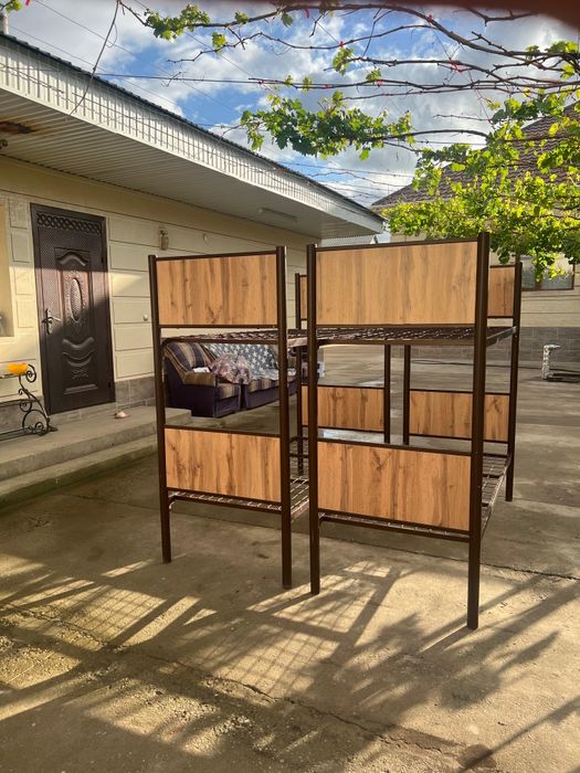 Кровать двухъярусная