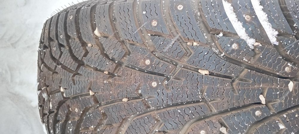 Продам зимнюю резину