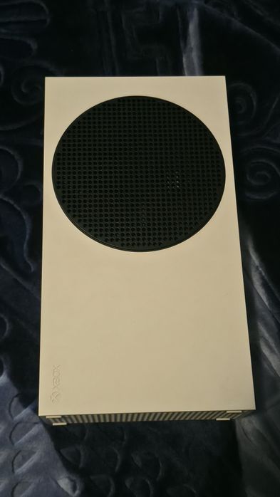 Xbox Series S Fortnite + Rocket League Bundle 512 GB