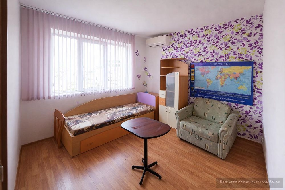 Четиристаен апартамент  в гр.Варна, Базар Левски!