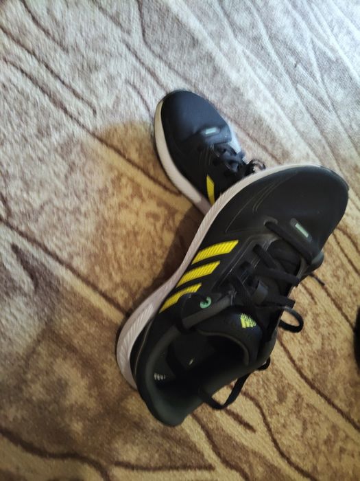 Маратонки Adidas