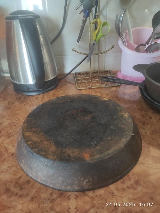 Продам чугунные сковородки СССР