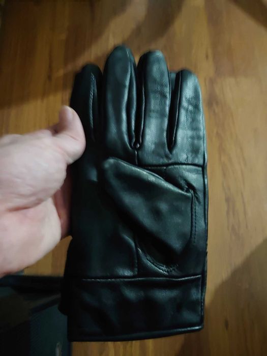 Мъжки кожени ръкавици