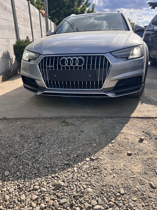 Far xenon dreapta complet Audi A4 B9