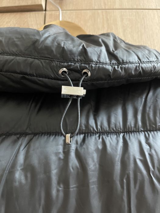 Продам куртку осень весна