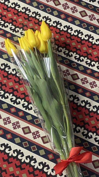 Тюльпаны тельпаны тюлпаны цветы бесплатный доставка