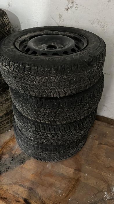 Комплект резины с дисками от шкоды