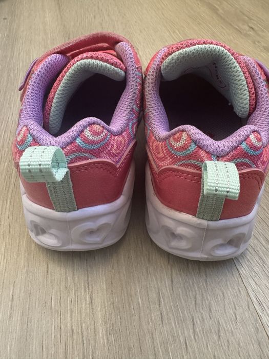 Adidasi Skechers