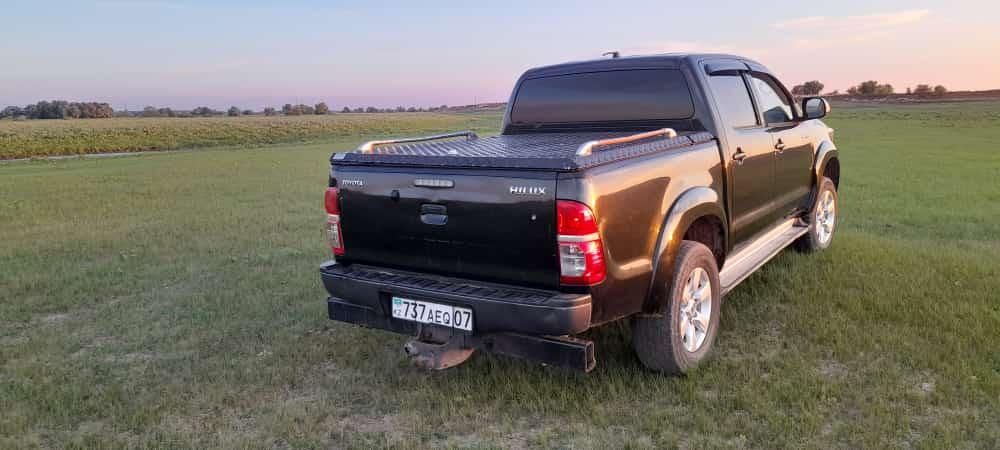 Кунг на хайлюкс продам