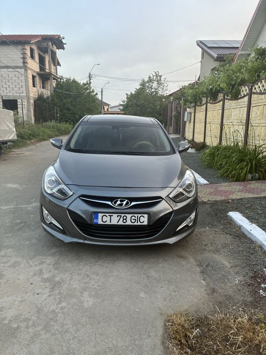 Vind hyundai i 40  ,gama full options