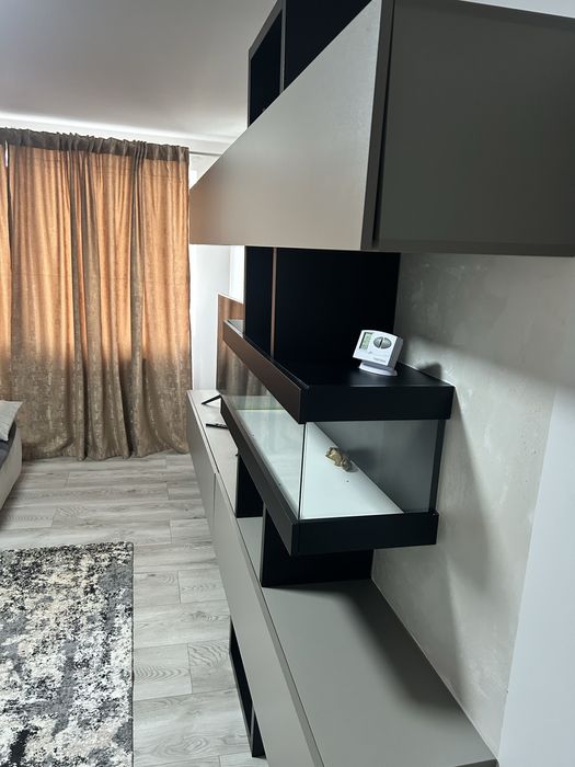 Inchiriez apartament