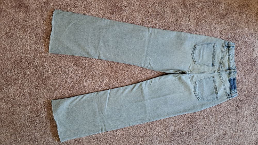 Широки дънки S размер - Bershka