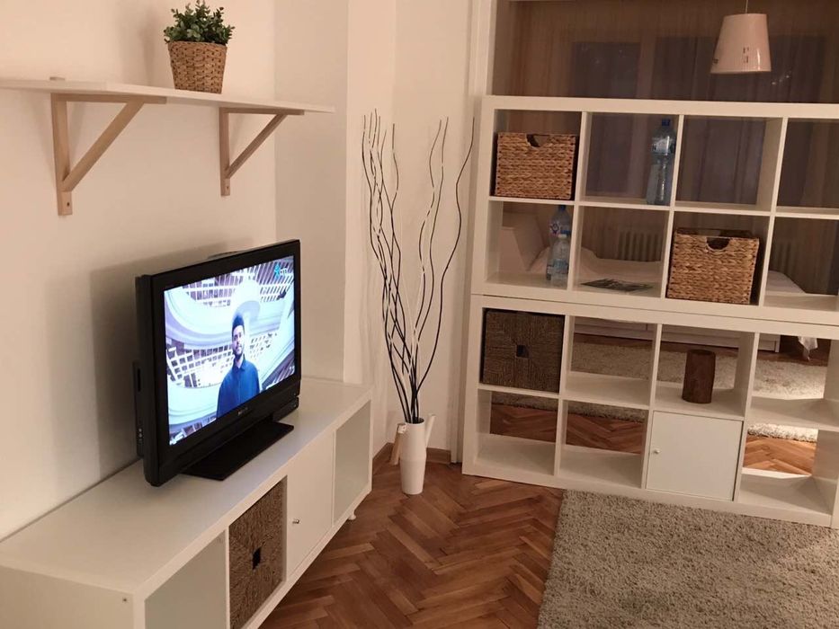 Дава се под наем Тристаен апартамент в София, Център - 87 кв.м за 867 € - Снимка #10