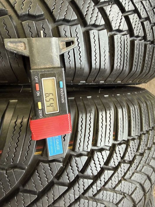 4x Anvelope iarna 215/65 R17 - Bridgestone Blizzak LM005