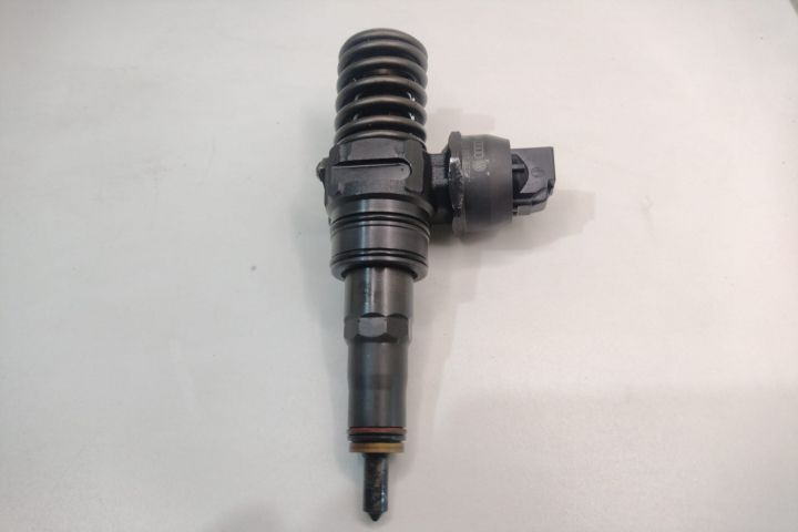 Injector Vw Audi Seat Skoda cod 038130073BP CT 038130073BP CT Audi A4