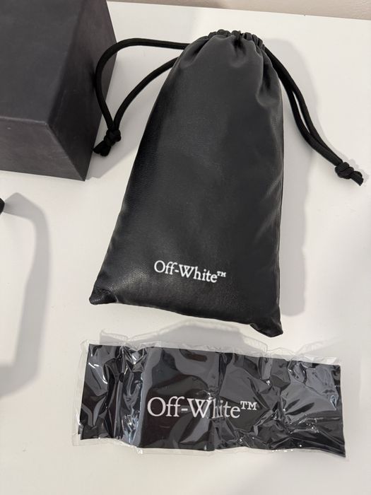 Off White слънчеви очила