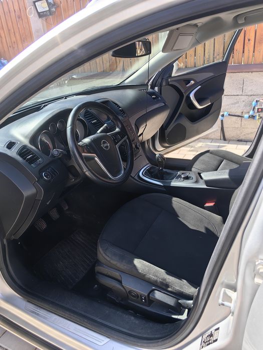 Opel Insignia 2010 | 2.0 CDTI | 1.300 EURO FIX | Defect Chiulasă + Ru