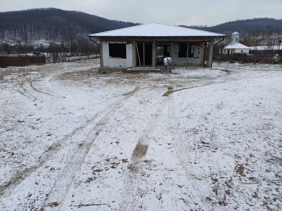 Casa de vanzare Babana