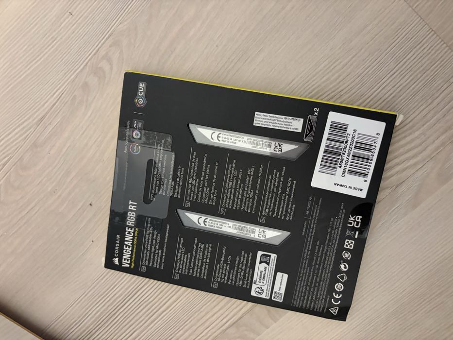 Corsair Vengeance RGB RT 16GB (2x8GB) DDR4 3200MHz CL16 – NOI, Sigilate