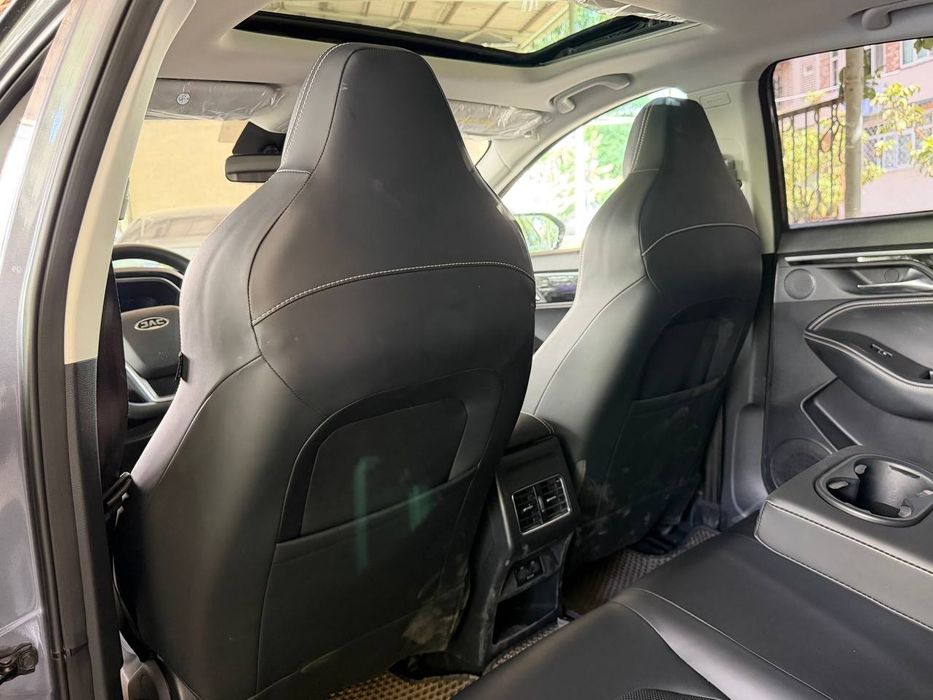 Продам НОВЫЙ JAC J7 Full Позиция Пробег 12000км Одни руки