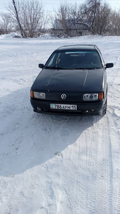 Продам  Пассат б3 1.8