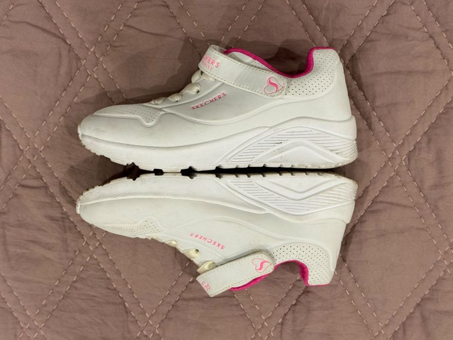 Кроссовки Skechers для девочки, белые, размер 32, Memory Foam