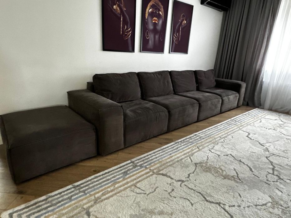 Диван три метра, в хорошем состоянии