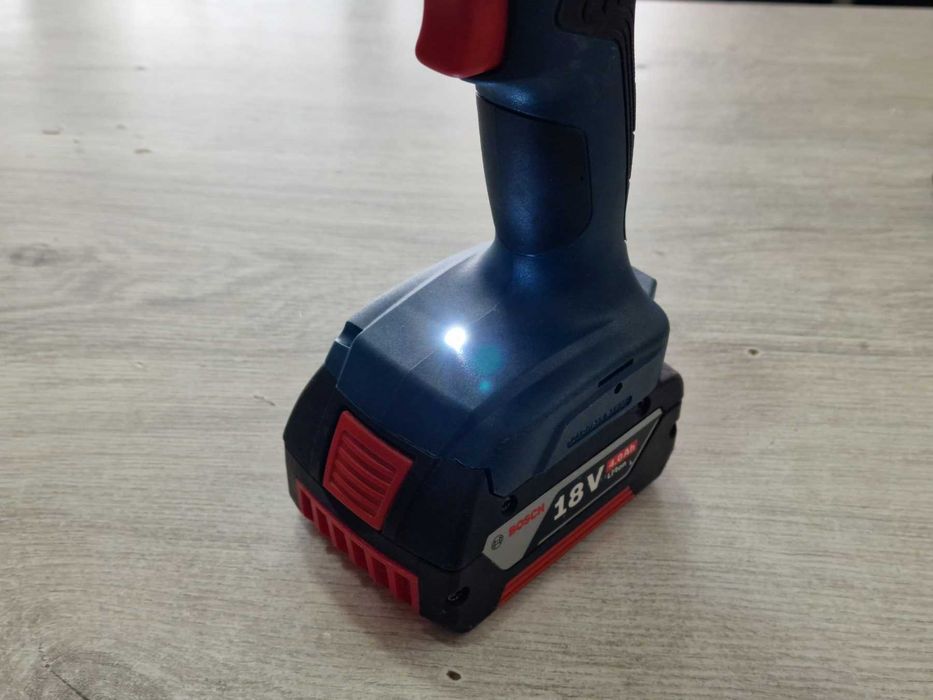 Акумулаторен безчетков винтоверт Bosch GSR 185-LI