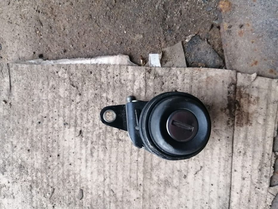 Продам запчасти пассат В3, В4