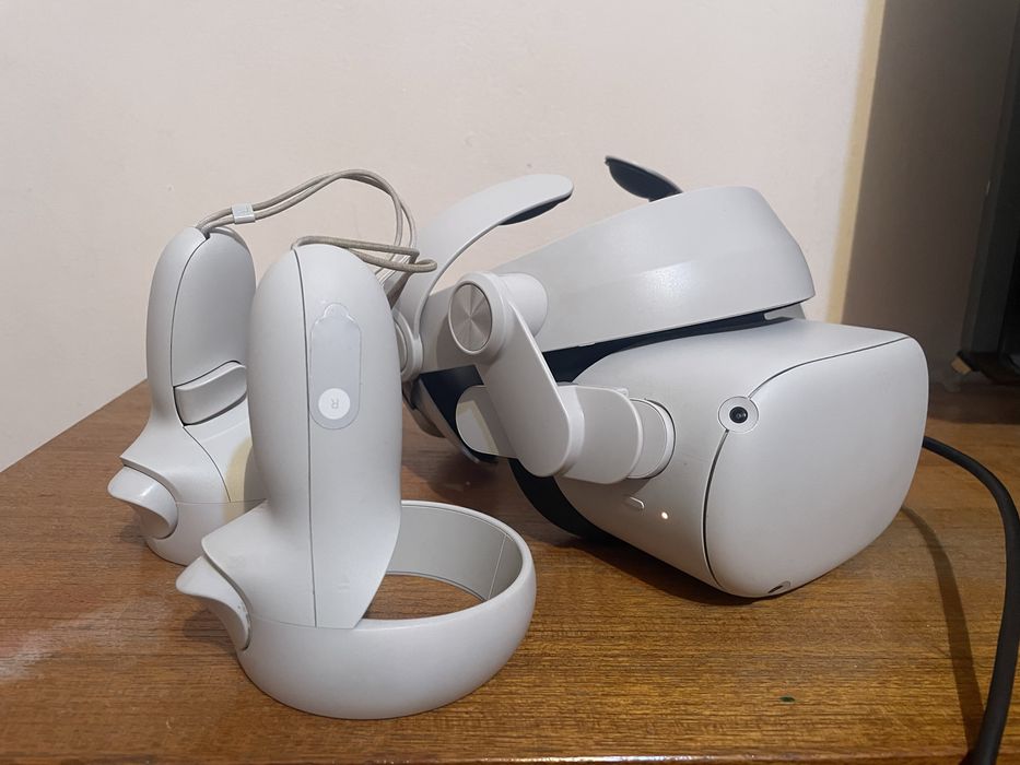 Oculus quest 2 вертуалный