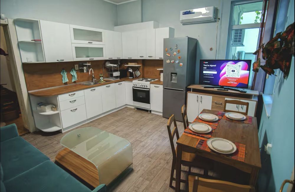 Дава се под наем Гараж / Паркомясто в Варна, Генералите - 150 кв.м за 800 € - Снимка #3