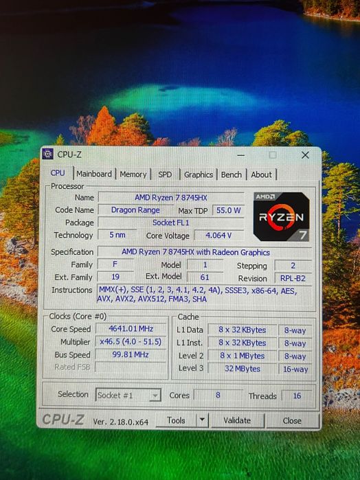 Lenovo LOQ Ryzen 7 8745HX / RTX 5060 / 1TB / Win 11 Pro / Ca nou