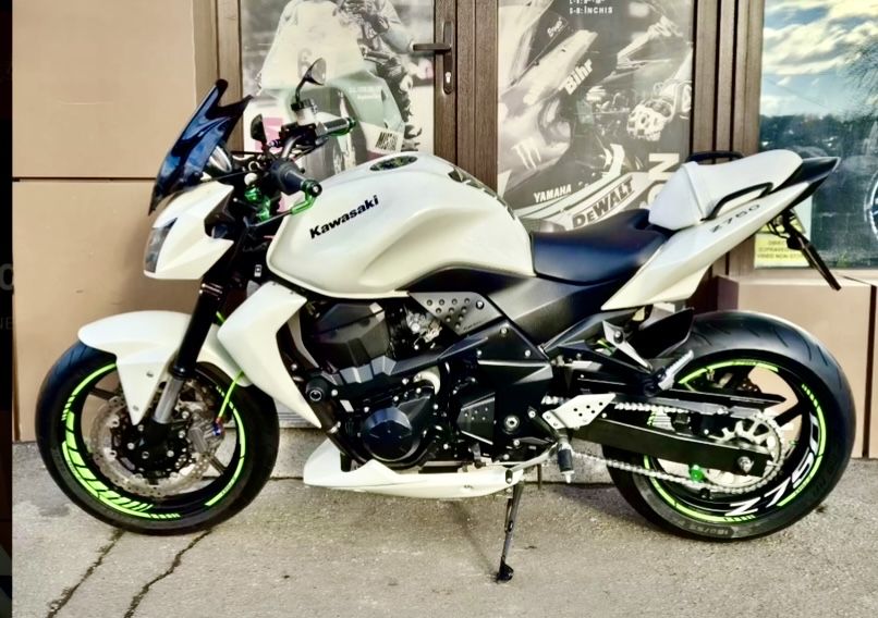 Kawasaki z750 2011