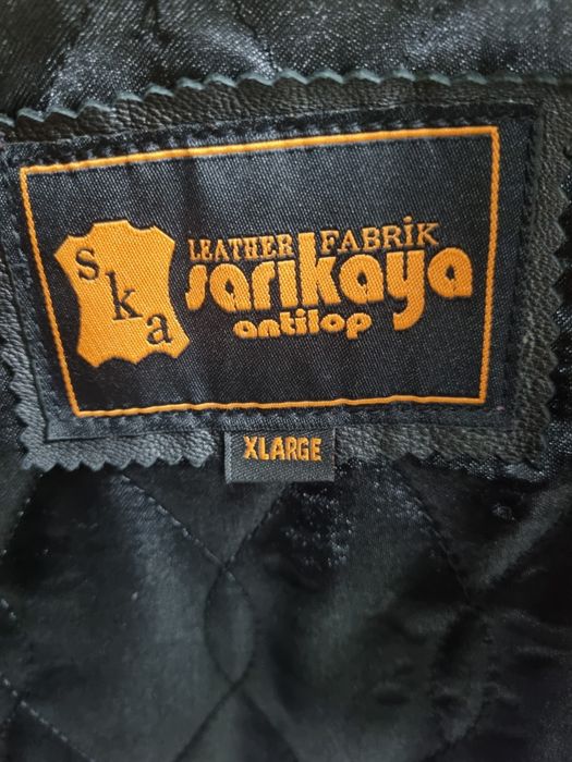 Vând haină de damă din piele