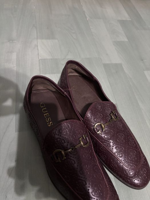 Vand Mokassins Guess