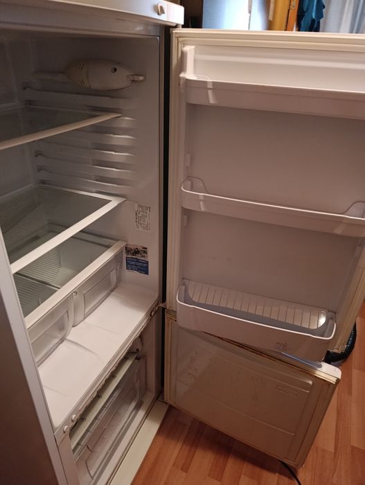 Продам холодильник б/у