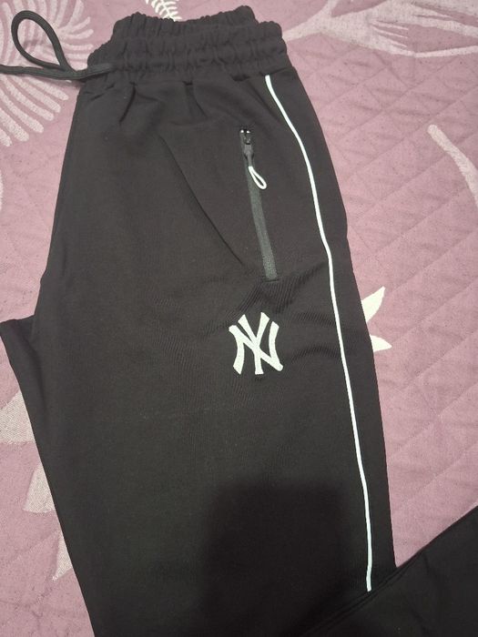 Продаётся новая турецкая спортивка