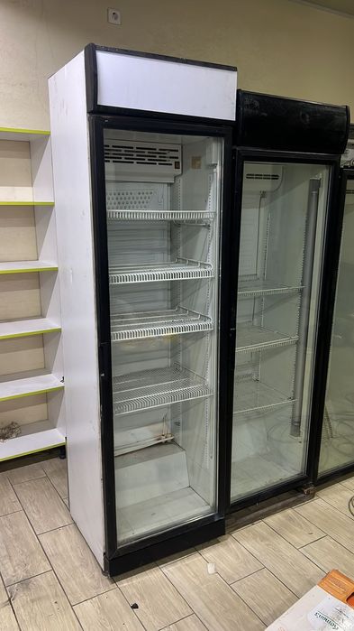 Витринный холодильник