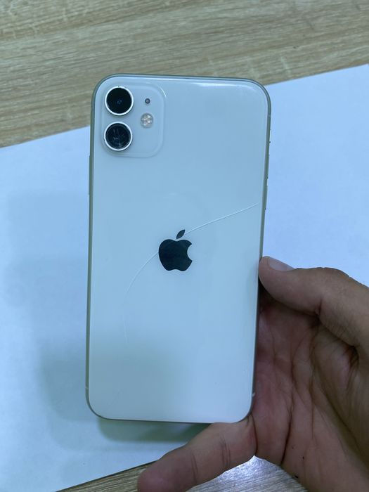 Срочно продаю Айфон 11