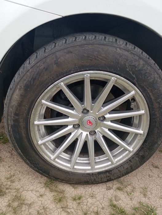 Diska Vossen Balon Ravon holati urta