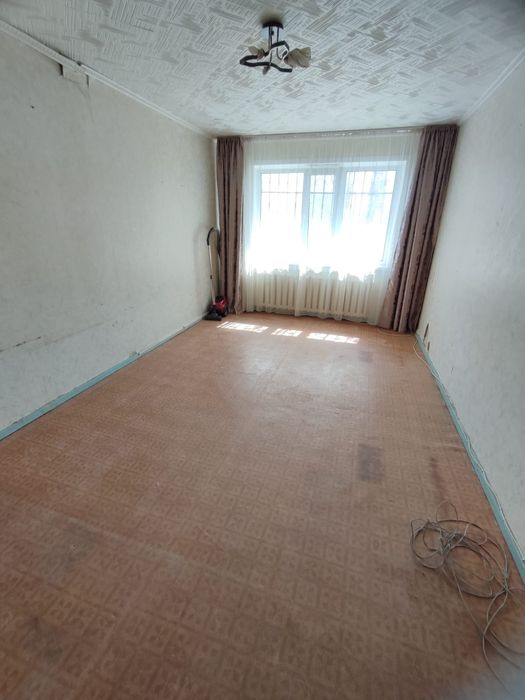 Продам 2 комн квар. 6-41, 1 этаж.