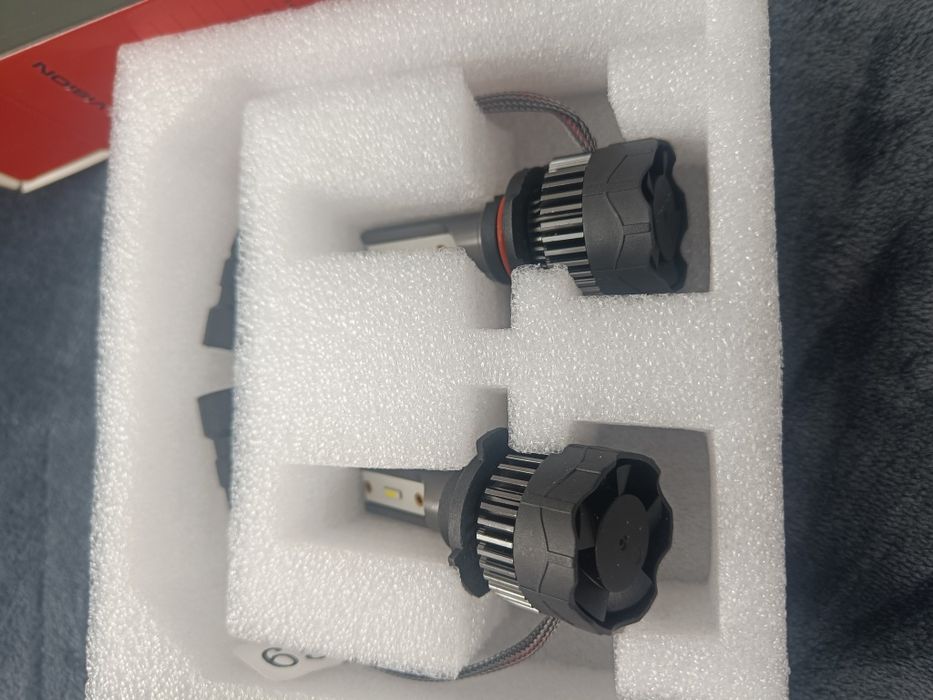 Set 2 Becuri HB3 ( 9005 ) Led Auto Candbus