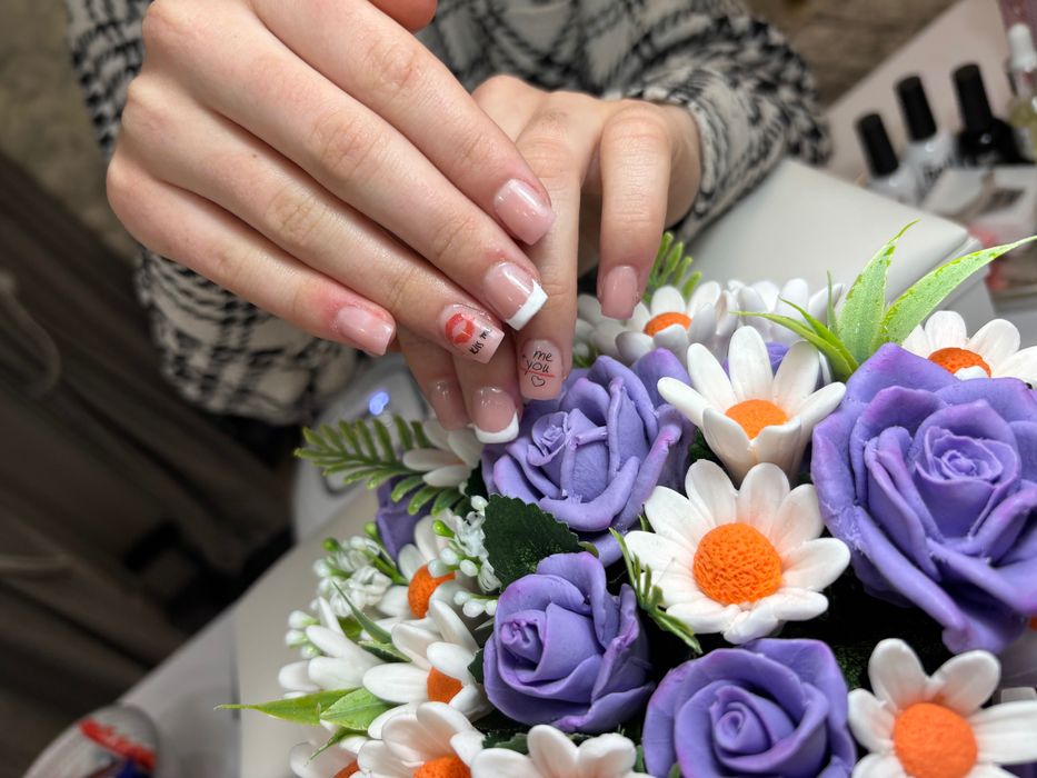 Manichiură/Pedichiură/Make-up