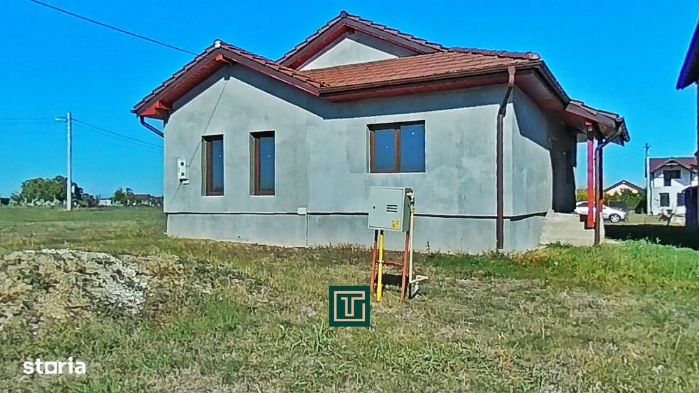 Casă cu 4 camere de vânzare în Fântânele – cartier nou de case